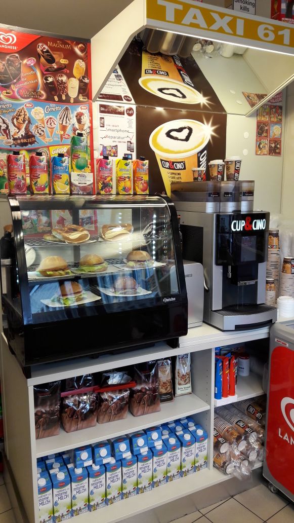 Kiosk am Zob · Fotos 11