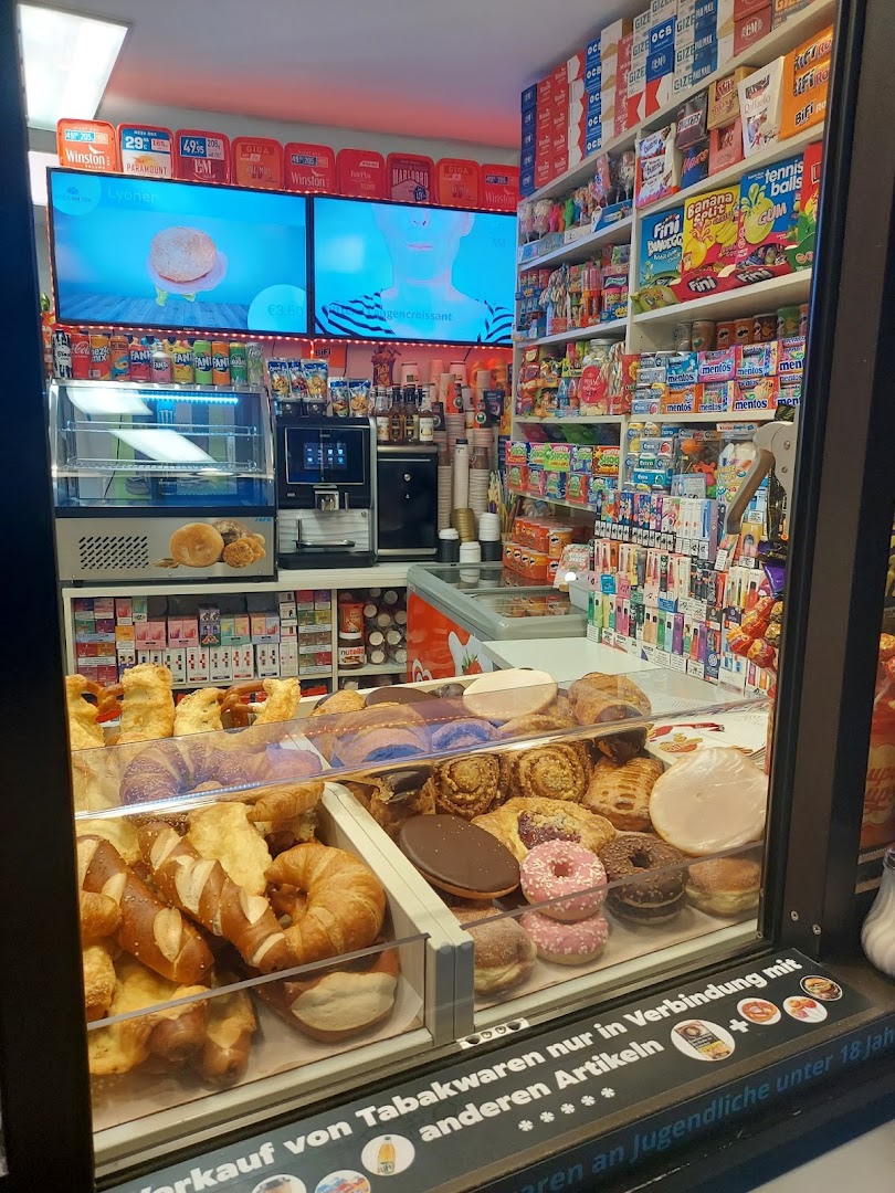 Kiosk am Zob · Fotos 8